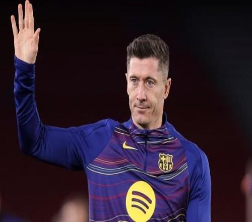 每体：巴萨只有首发前锋未确定，费兰、莱万、奥尔莫都有可能