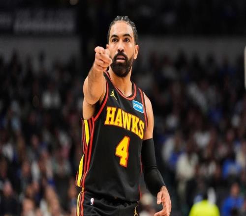 老鹰7人上双大胜独行侠豪取11连胜杰伦17+11+9弗拉格17+6+5