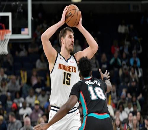 大冷！约基奇29+14+9+10失误掘金负8连败灰熊穆雷19+8+12