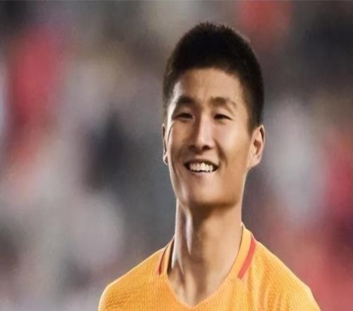 国足新集训名单出炉，邵佳一征召3人引发大争议，一人入选最荒谬