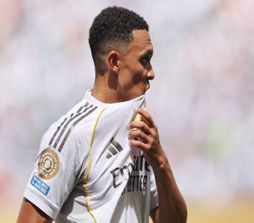 图赫尔评论阿诺德未被选择的原因：这次选中的右后卫在某些特点上与他有所不同_西甲直播