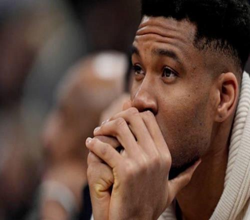 不装了！彻底摊牌，雄鹿老板放狠话，字母哥二选一：续约或被交易