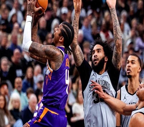 文班亚马绝杀马刺锁定季后赛，太阳高兴了一晚上，天亮哭了