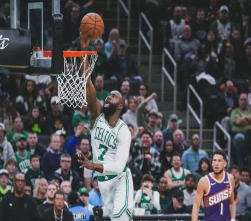 10胜0负！横扫整个赛区！80年队史第一次