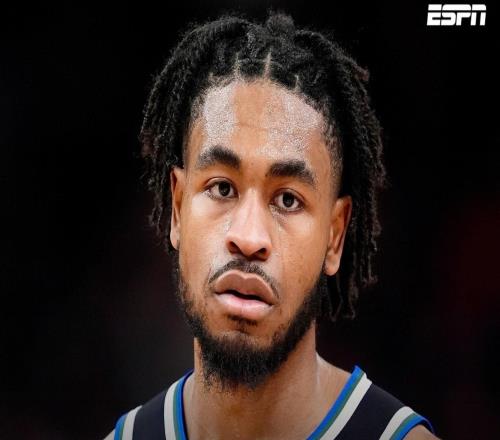 Shams：雄鹿裁掉卡梅伦托马斯，本赛季在雄鹿场均10.7分