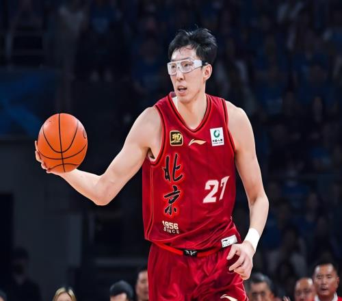 输吉林2分！揪出1个表现最差之人，罚球8中0坑了北汽队