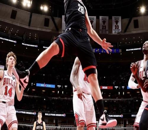 差距不小，火箭三分41中11&替补仅9分，公牛38中19&替补53分