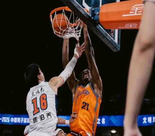 CBA一夜5惨案！广东新疆全部惨败，北京遭苦主掀翻，黑马逆转青岛