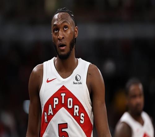 惨不忍睹的表现！猛龙后场核心简直是在攻防两端都被太阳完爆了