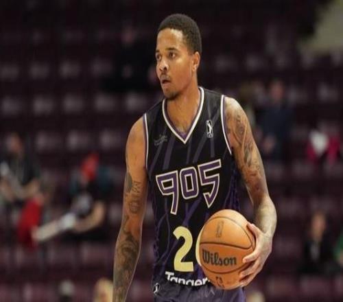 猛龙：富尔茨已同意与球队签订一份10天短合同