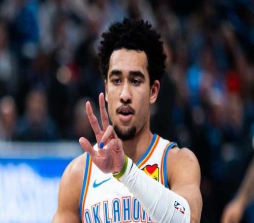 亚历山大22+5+5刷新纪录，杰伦威复出榜眼5记封盖，雷霆大胜76人