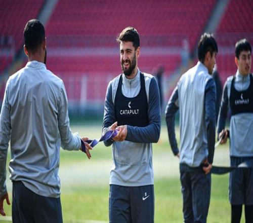 天津体育局灌鸡汤！津沪残阵大PK球迷：能被陈晋一+马纳法突麻了