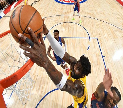 态度积极了许多！但湖人先发中锋还是没办法得到足够的球权支持