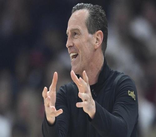 胜魔术发布会！阿特金森多次不满防守，谈托布谨慎，回应波特伤情