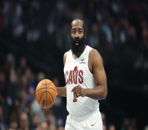 狂轰36+7+9！哈登天神下凡，米切尔安心轮休，骑士迎来期待的结局