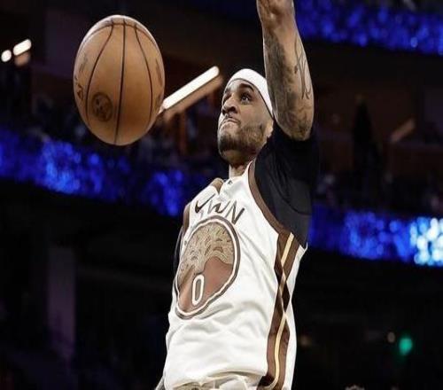 小佩顿已连续命中16球！勇士队史纪录为张伯伦的连中19球