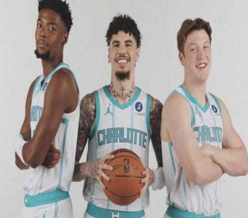 近29战23胜！数据揭秘这支黄蜂有多强：东西部六强赢过五支