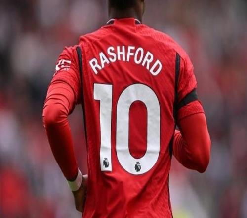 哈格里夫斯：拉什福德在巴萨表现出色，但仍希望他为曼联效力