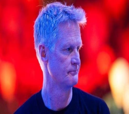 雪藏塔图姆是阴谋科尔爆笑回应：对，2020大选也有内幕！