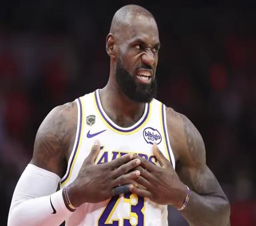 2球10分8失误！湖人19分惨负火箭！老詹炮轰裁判