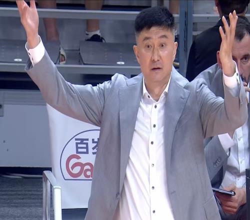 没有任何奖项！CBA强力锋线惨遭打压，或被广东队重金截胡