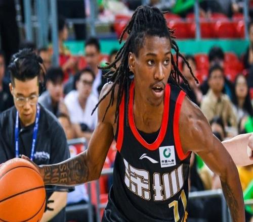 贺希宁19+6+5深圳终结浙江3连胜刘泽一15+11吴前11+7