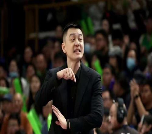 辽宁男篮冲击3连胜！杨鸣拒绝爆冷，亨特确定不打，央视直播