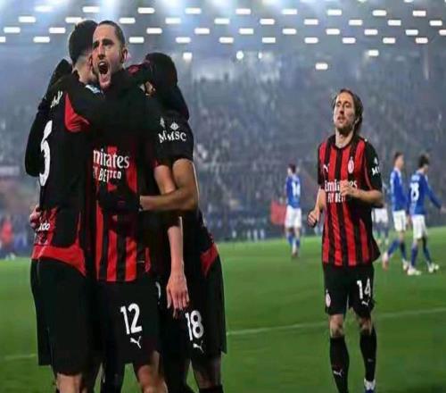 红黑军团逆转奏凯:拉比奥传射建功AC米兰客场31力擒科莫