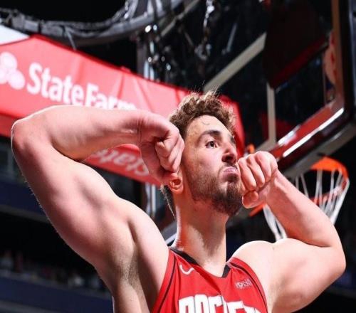 乌度卡：今晚的活力和能量是近期最好的一场，申京是获胜关键