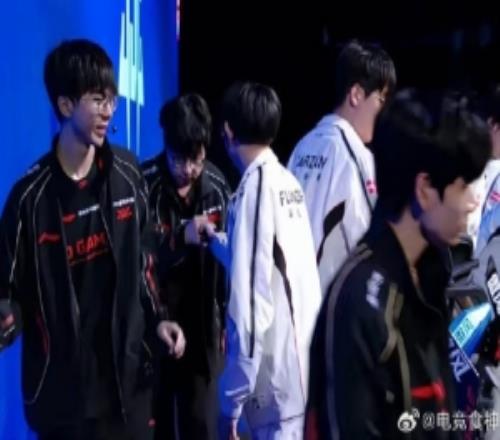 解说MacT：JDGALIGJDG又转起来了