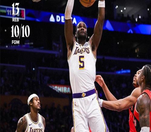 艾顿20+湖人9胜0负！命中率100%创四纪录比肩鲨鱼湖媒：终于不软