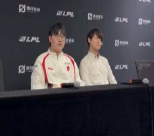 上场群访369说“下场会赢的”！JiaQi：9哥没有骗我们啊