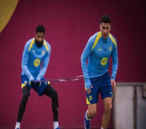 世体：为适应严寒天气，巴萨将提前前往布拉格进行适应性训练