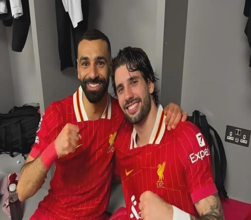 30大胜马赛还不行利物浦部分球迷直言,赢了个“寂寞”!