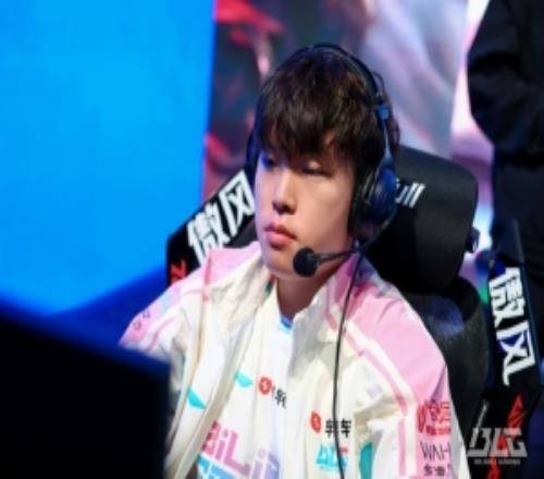 BLG发布对阵JDG赛后返图：找出问题，及时调整！