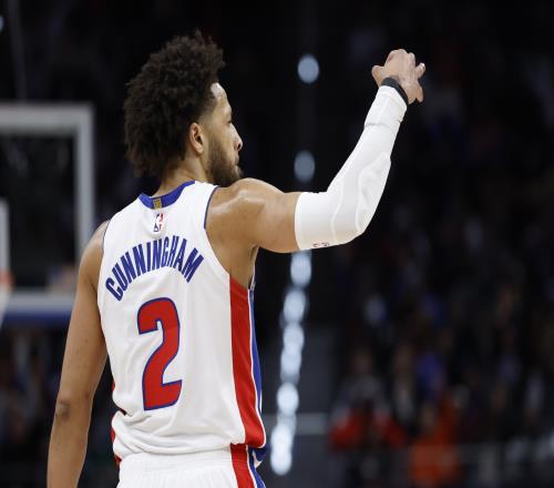 篮球小侦探：活塞的进攻如同锐利箭头防守和净效率则稳如泰山他们正朝着冠军的方向迈进_NBA直播