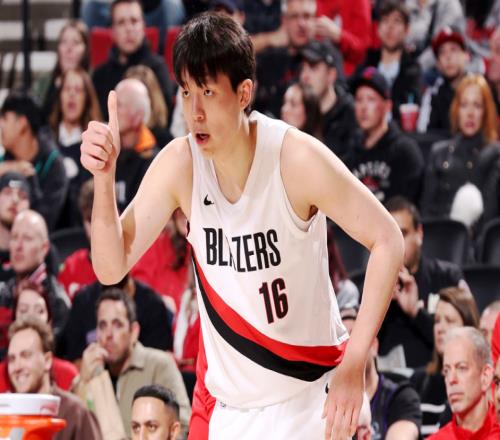 外媒解析杨瀚森困境:关注度只保证不被裁决策慢半秒就会受惩罚