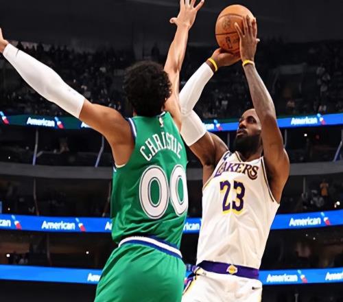 随着湖人逆转，独行侠6分憾负，勇狼延期，西部最新积分榜如下！