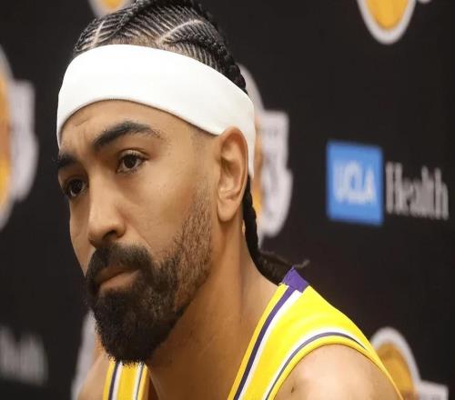 湖人单节输21分根源！艾顿文森特攻守全崩，连续打成战犯，放弃吧