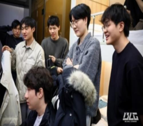 BLG发布队员训练返图：照见不足，方能精进