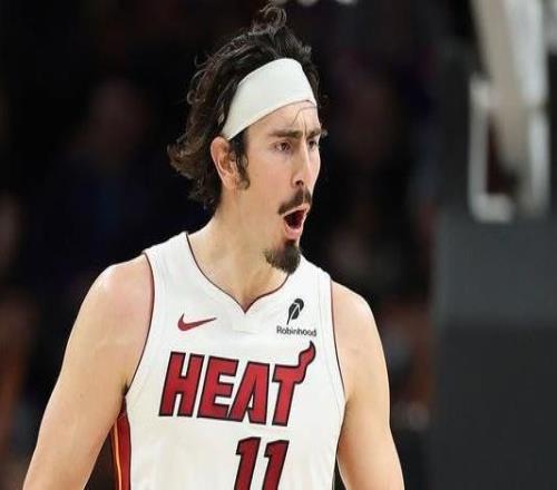 冲击最佳第六人！雅克本赛季第12次替补得分20+领跑全联盟