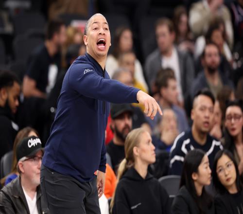 快船战绩达到15胜3负的球迷直播吃东西活动通知_NBA直播