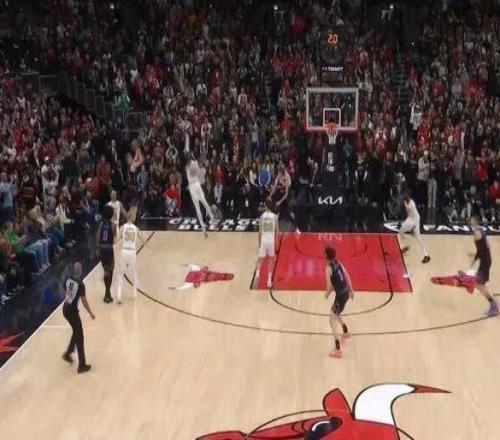 一图流罗斯公牛球衣退役!3分绝杀送给他!