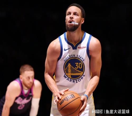 勇士11185森林狼！爱德华兹要改错，库里看清两现实，2点成关键