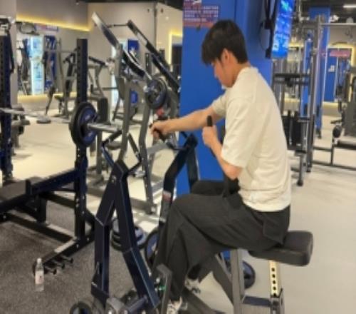 解说米勒看GALA解释健身：说的很对，这也是坚持健身的原因