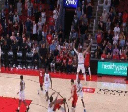 小卡击落火箭一投全是细节乌度卡完美衬托卢指导