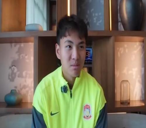 李昊谈留洋：先在中超发挥该有的水平，现在出去其实也没球踢