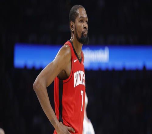 遭小卡2+1绝杀，火箭吞15分逆转！乌度卡彻底露馅3大短板肉眼可见