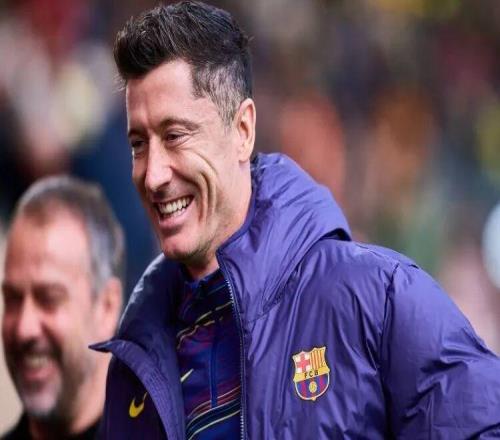 世体丨莱万收到米兰等多队邀请