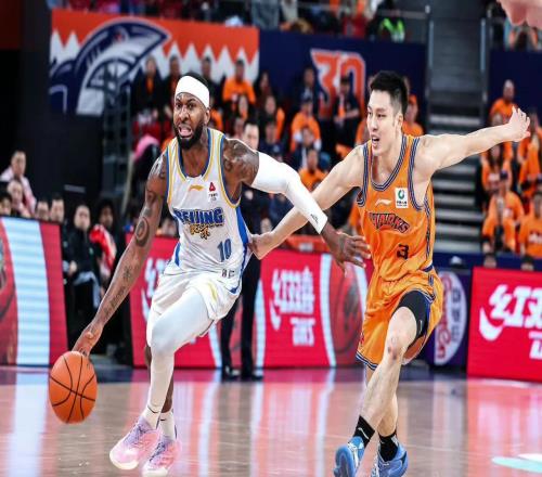 曝北京首钢进行阵容调整！外援大换血，为争冠做最后准备